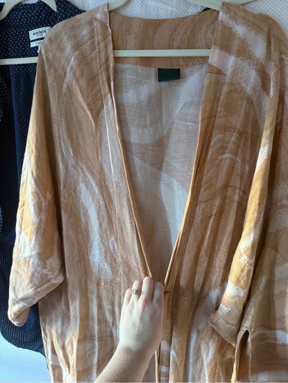 VELA Terracotta Sediment Abaya - Picture 3 of 3